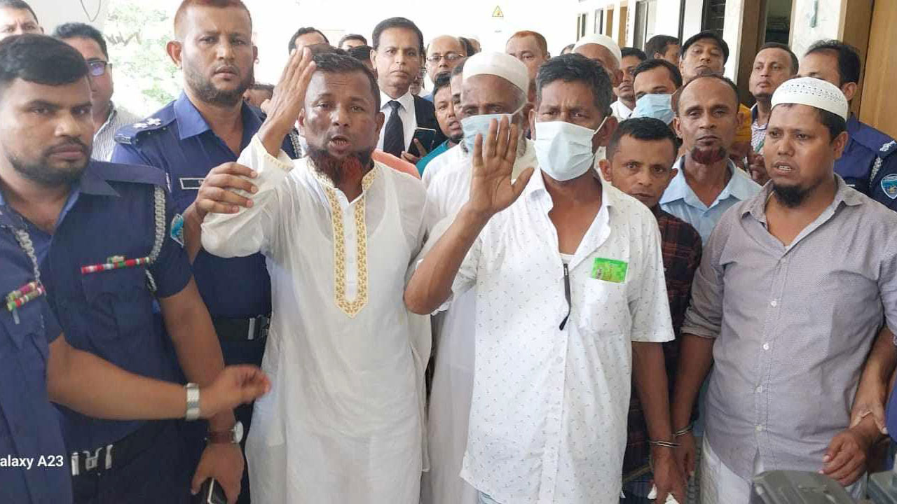 কুমিল্লায় জোড়া খুনের মামলায় ৬ জনের মৃত্যুদণ্ড, ৭ জনের যাবজ্জীবন