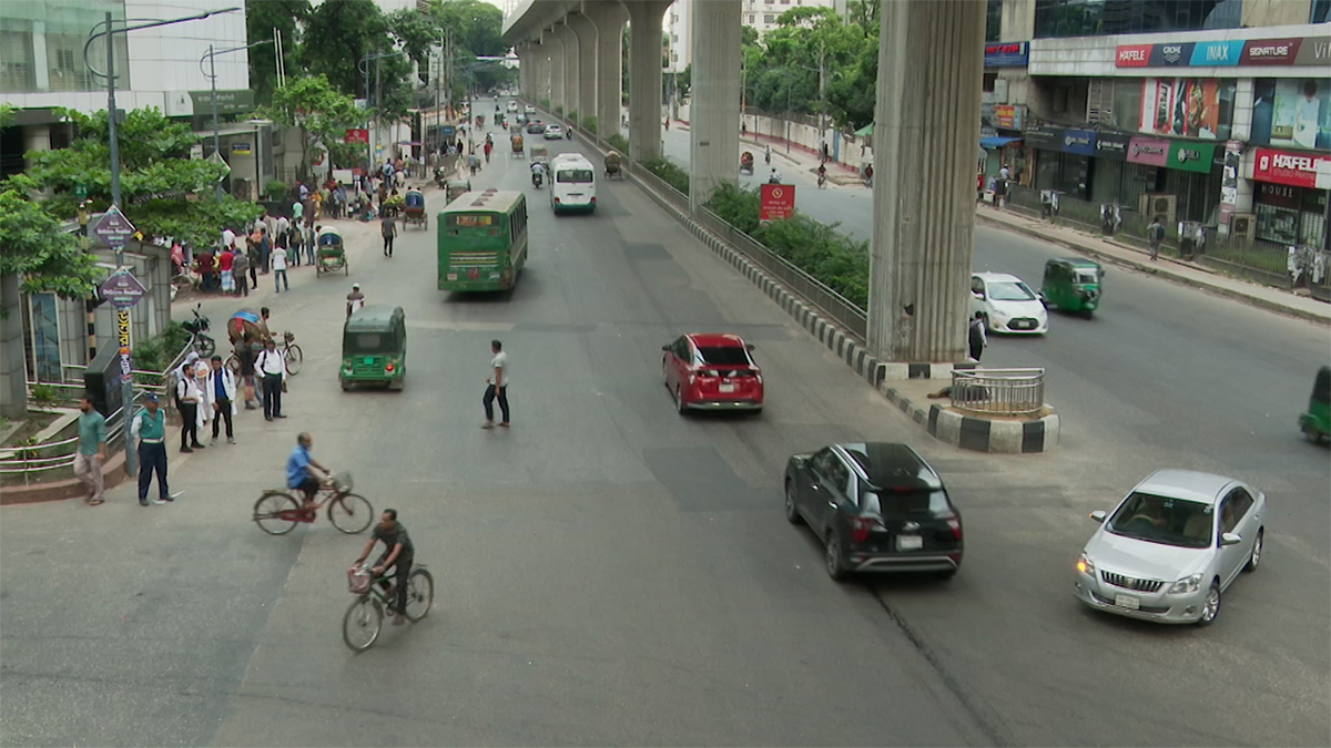 কারফিউ শিথিলকালে বেড়েছে মানুষের কর্মব্যস্ততা