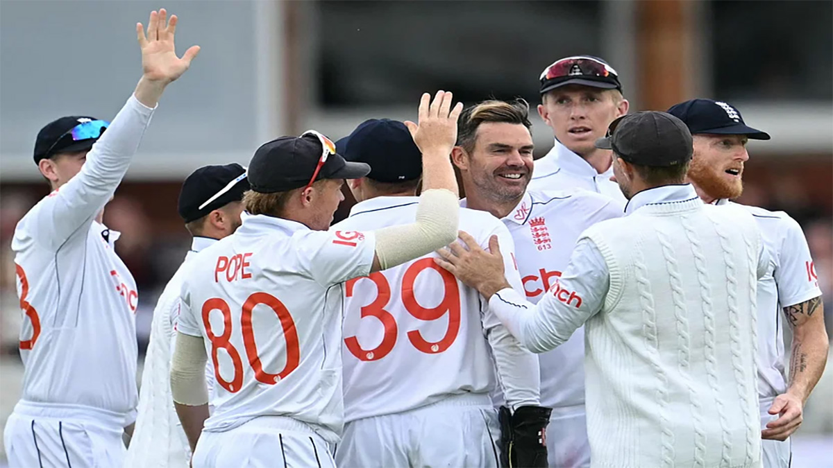 ইনিংস হার এড়াতে লড়ছে ওয়েস্ট ইন্ডিজ