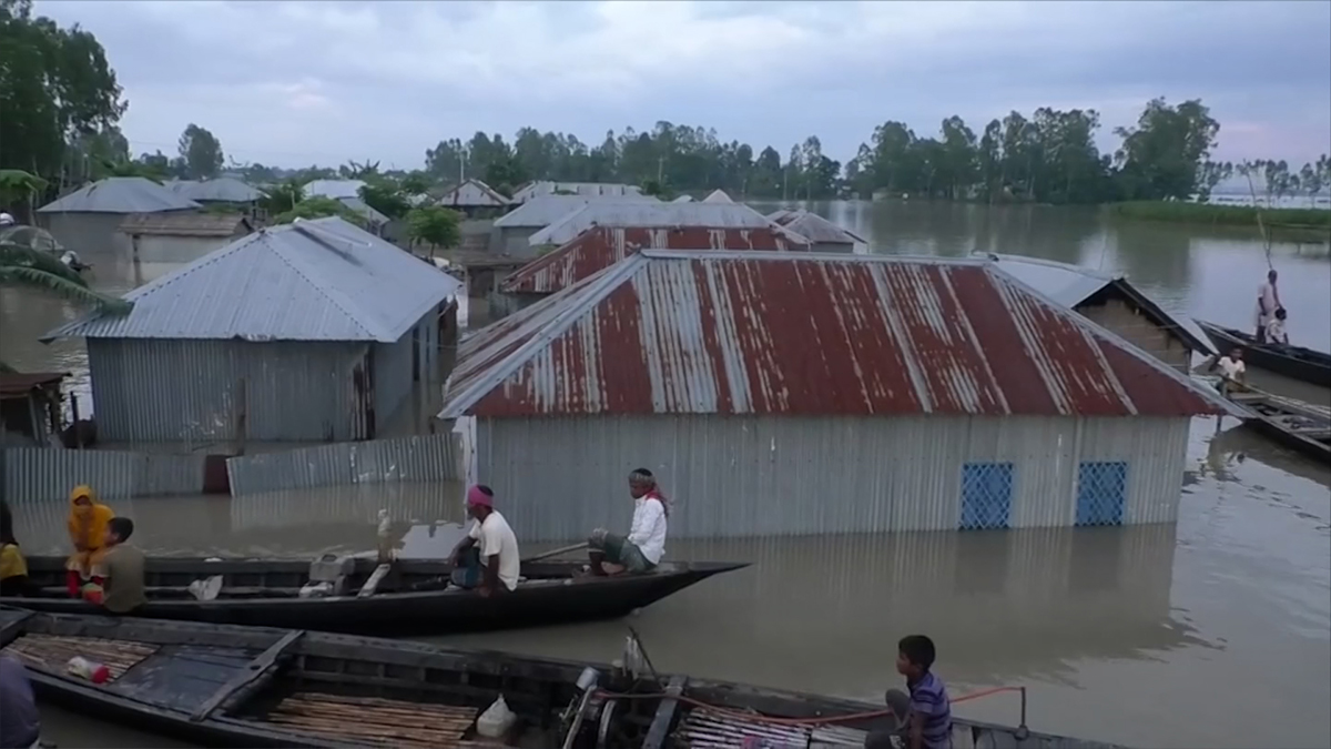 বন্যা পরিস্থিতির অবনতি