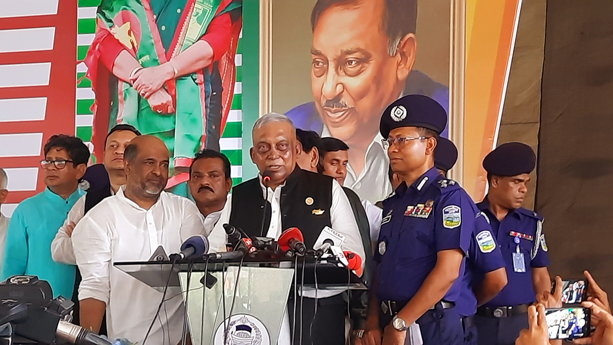 আদালতে বক্তব্য পেশ করতে আন্দোলনকারীদের প্রতি স্বরাষ্ট্রমন্ত্রীর আহ্বান