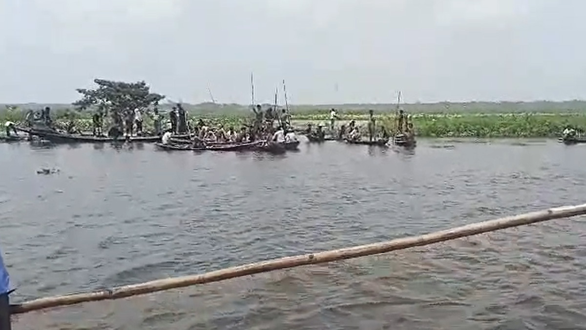 নেত্রকোণায় হাওরে ট্রলার ডুবে দুই নারীর মৃত্যু