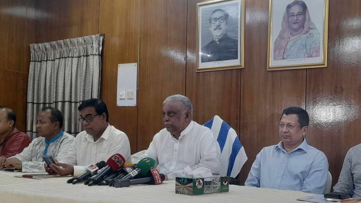 কারফিউ সম্পূর্ণ তুলে নেয়ার বিষয়ে আপাতত ভাবছে না সরকার: স্বরাষ্ট্রমন্ত্রী