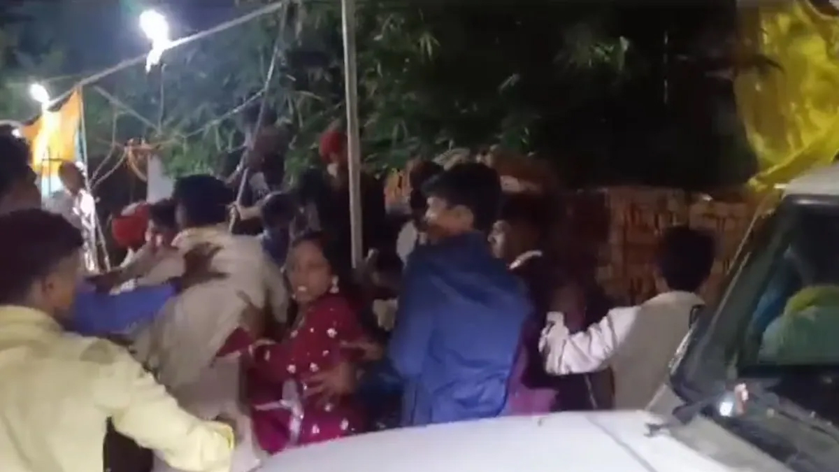 বিয়ের অনুষ্ঠানে নেই মাছ–মাংস, কনেপক্ষকে পিটিয়ে বিয়ে পণ্ড