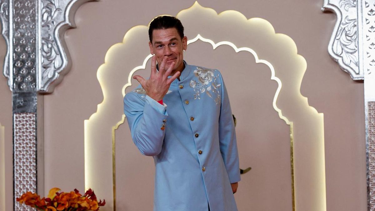 ভারতে আম্বানি পুত্রের বিয়েতে হাজির ’অদৃশ্য’ জন সিনা!