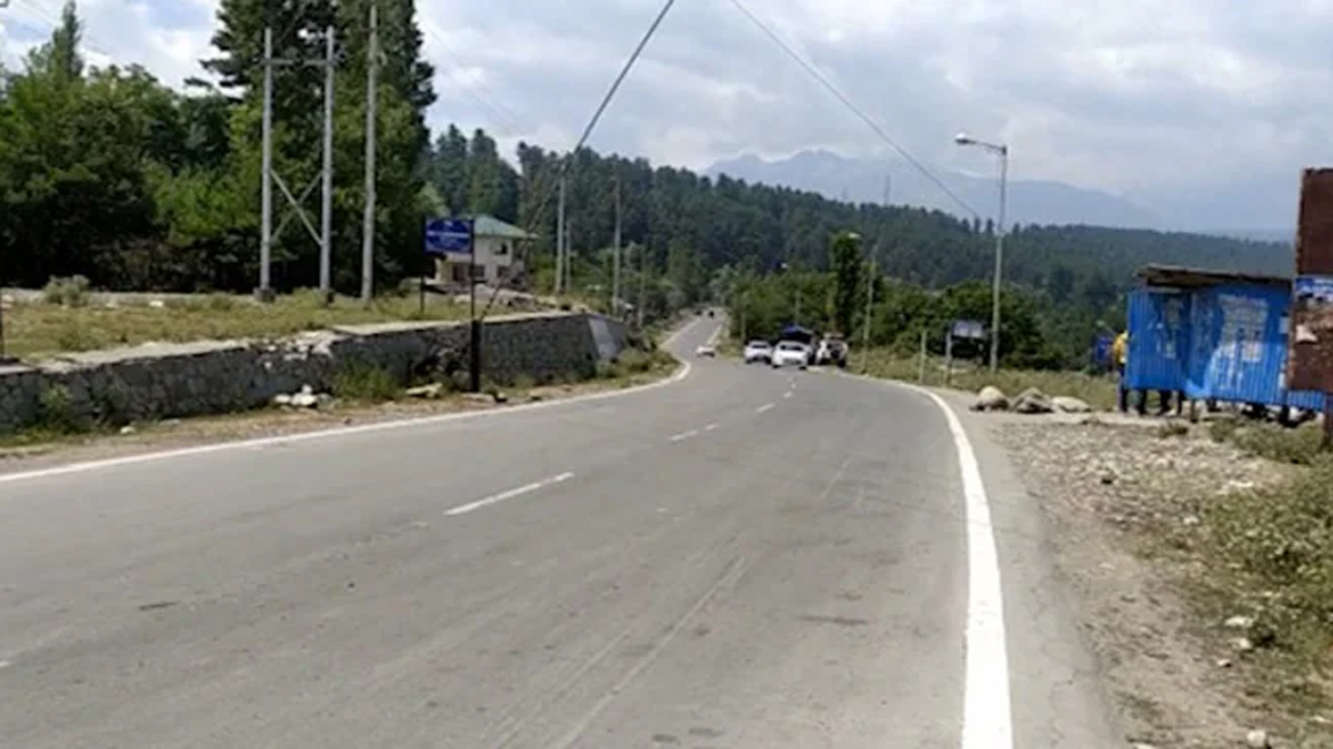 জম্মু-কাশ্মিরে ভয়াবহ ভূমিধস