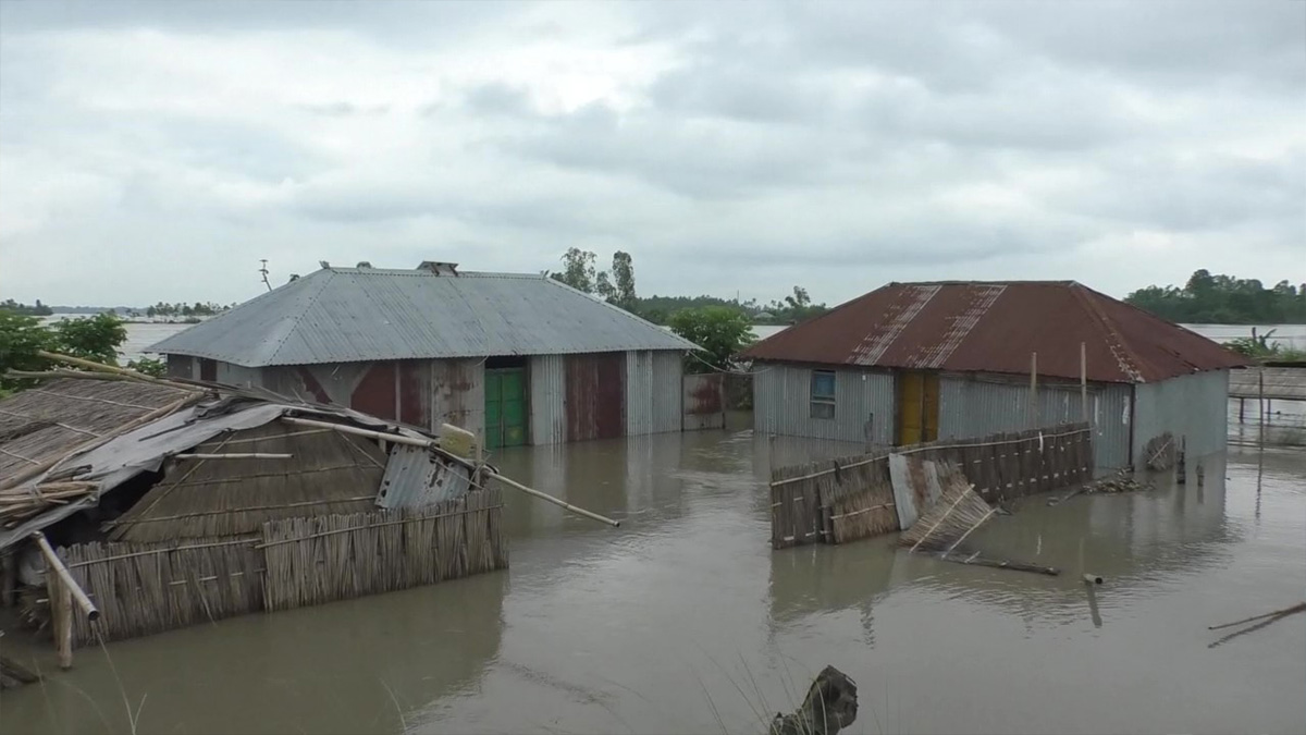 কুড়িগ্রামে বন্যা পরিস্থিতির আরও অবনতি, দুই শতাধিক গ্রাম প্লাবিত