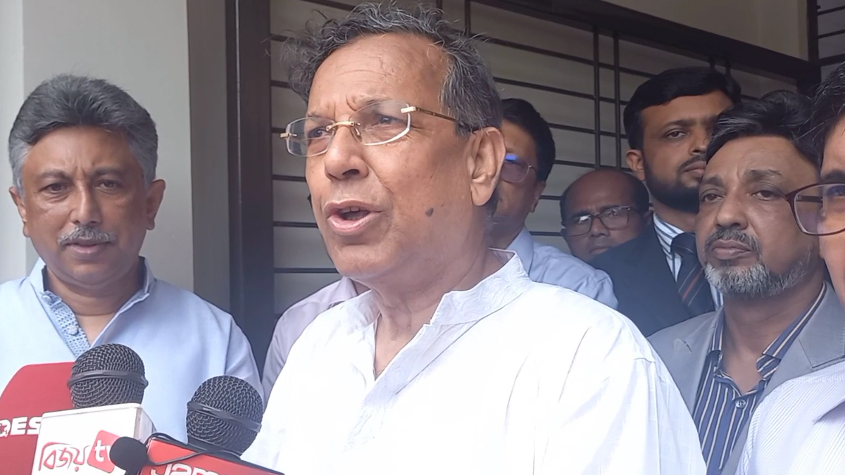 দেশের প্রথম আইন বিশ্ববিদ্যালয় হচ্ছে মাদারীপুরের শিবচরে