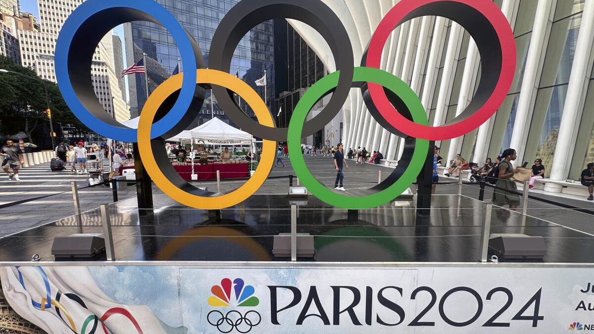 প্যারিস অলিম্পিক যেন হয়ে উঠেছে ভুলের আসর