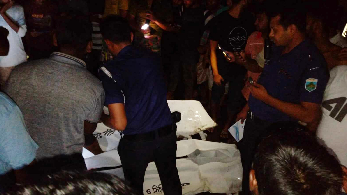 ঘুরতে বেরিয়ে লাশ হলো ৫ বন্ধু