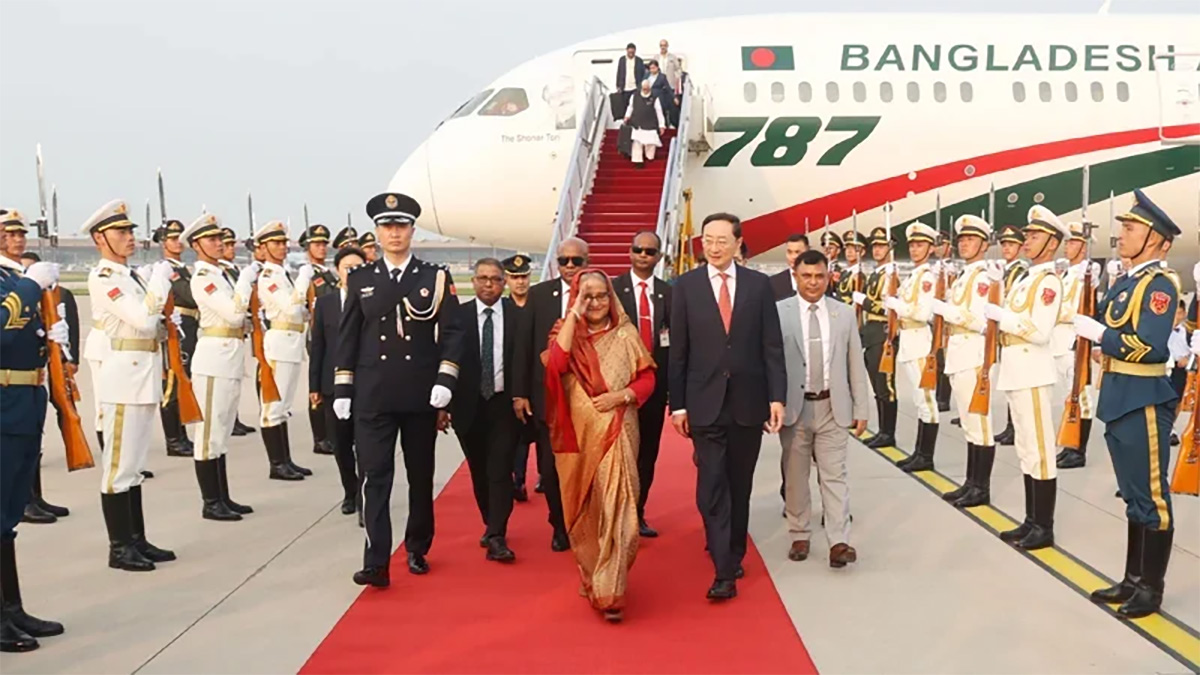 চীন সফর সংক্ষিপ্ত করে বুধবার দেশে ফিরছেন প্রধানমন্ত্রী