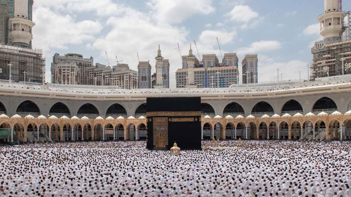 বছরে ৩০ মিলিয়ন মুসল্লিকে ওমরাহর সুযোগ দিতে চায় সৌদি