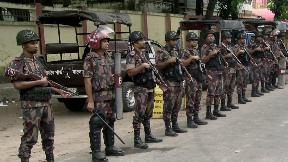 রংপুর মহানগর ও আদালতপাড়ায় বাড়তি নিরাপত্তা