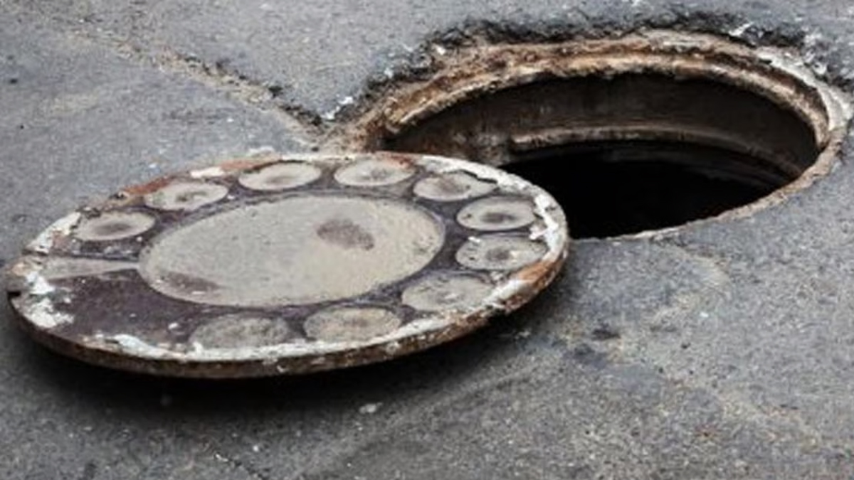 রংপুরে সেপটিক ট্যাংকে পড়ে মা-ছেলেসহ ৩ জনের মৃত্যু