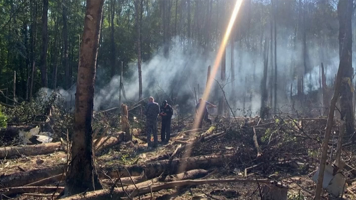 পরীক্ষামূলক উড্ডয়নে গিয়ে বিধ্বস্ত উড়োজাহাজ, ৩ ক্রু নিহত