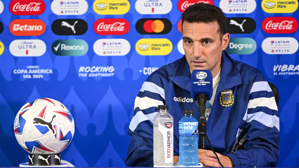 আর্জেন্টিনাকে রেফারি সুবিধা দিচ্ছে প্রশ্নে যা বললেন স্কালোনি