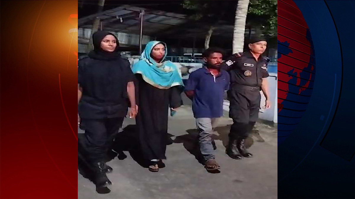 সাতক্ষীরায় অস্ত্রসহ দুজন আটক