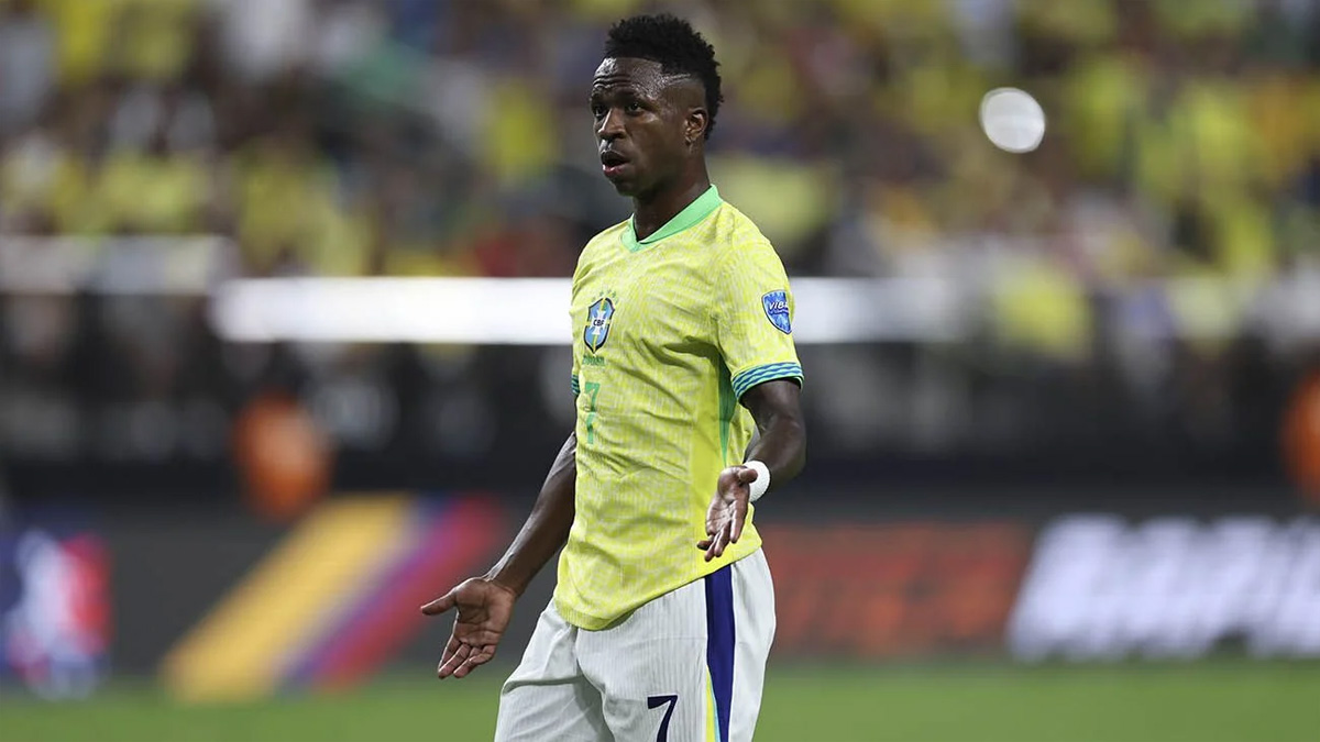 ব্রাজিলের বিদায়ে কপাল পুড়ছে ভিনিসিয়াসের!