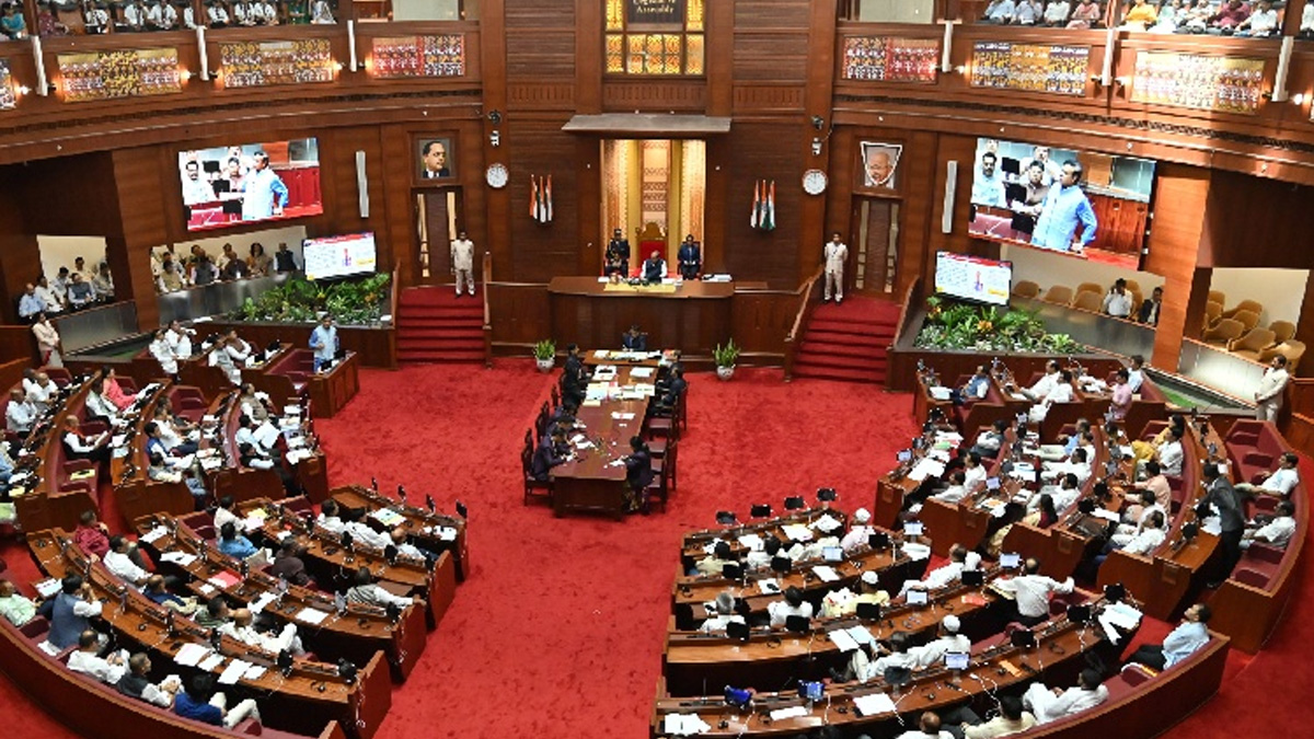 আসামের বিধানসভায় বাতিল করা হলো জুমা’র নামাজের বিরতি