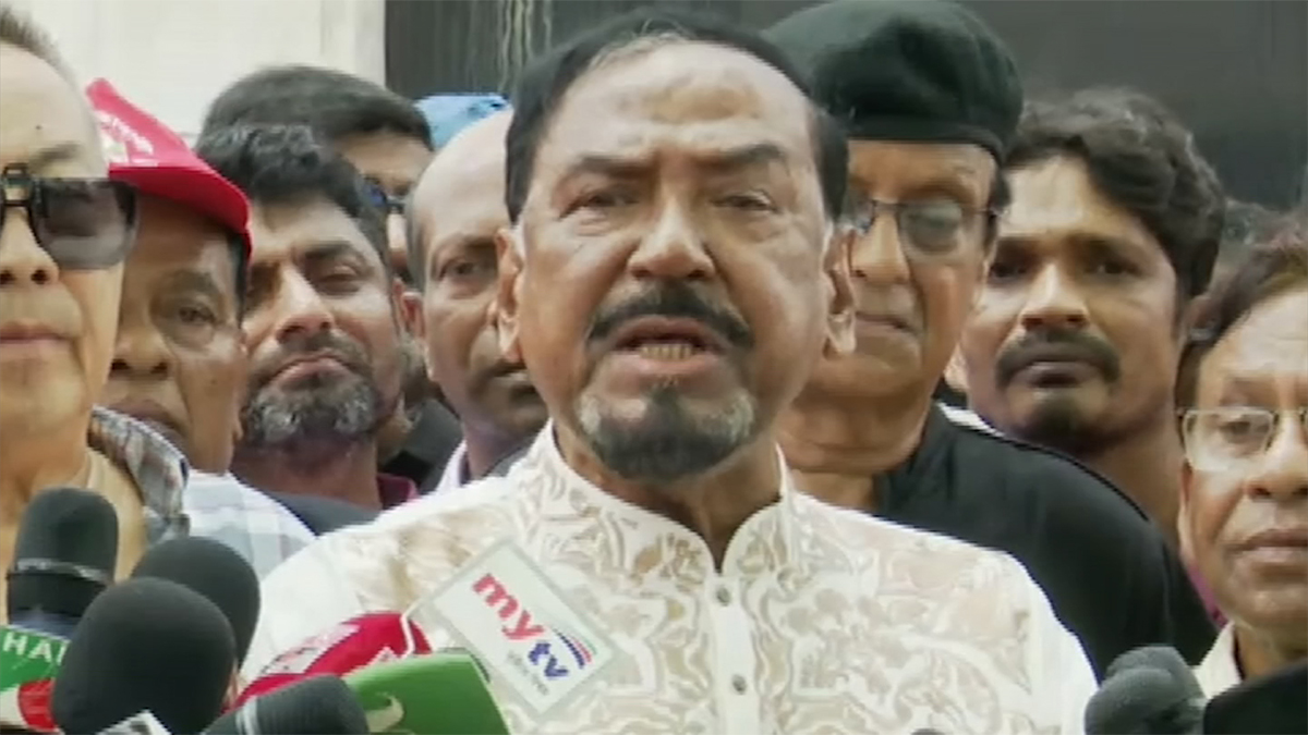 হত্যাকারীদের সেনানিবাসে জায়গা দিয়ে সেনাবাহিনী ভুল করেছে: বিএনপি নেতা হাফিজ