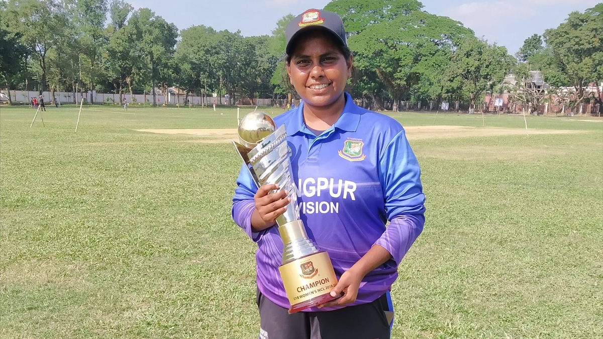 হারানো চাকরি ফিরে পেলেন আন্দোলনকারী শিক্ষার্থীদের সহায়তা করা বিথী