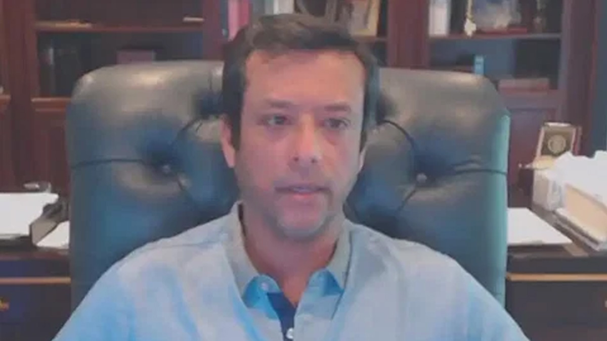 ছাত্রদের আন্দোলন সামলানোয় ব্যর্থতা স্বীকার করলেন জয়