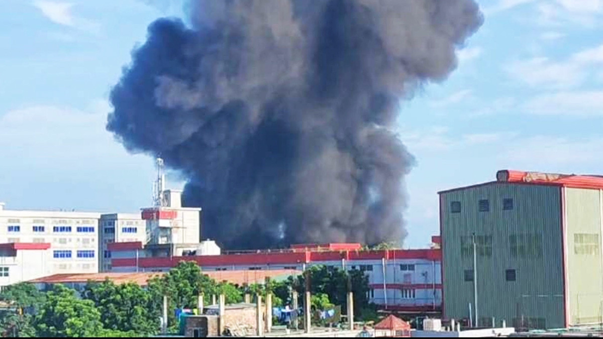 নরসিংদীর প্রাণ আরএফএল কারখানায় আগুন