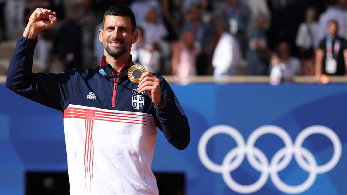 অলিম্পিকে স্বর্ণ জিতে ক্যারিয়ারের ষোলোকলা পূর্ণ করলেন জোকোভিচ