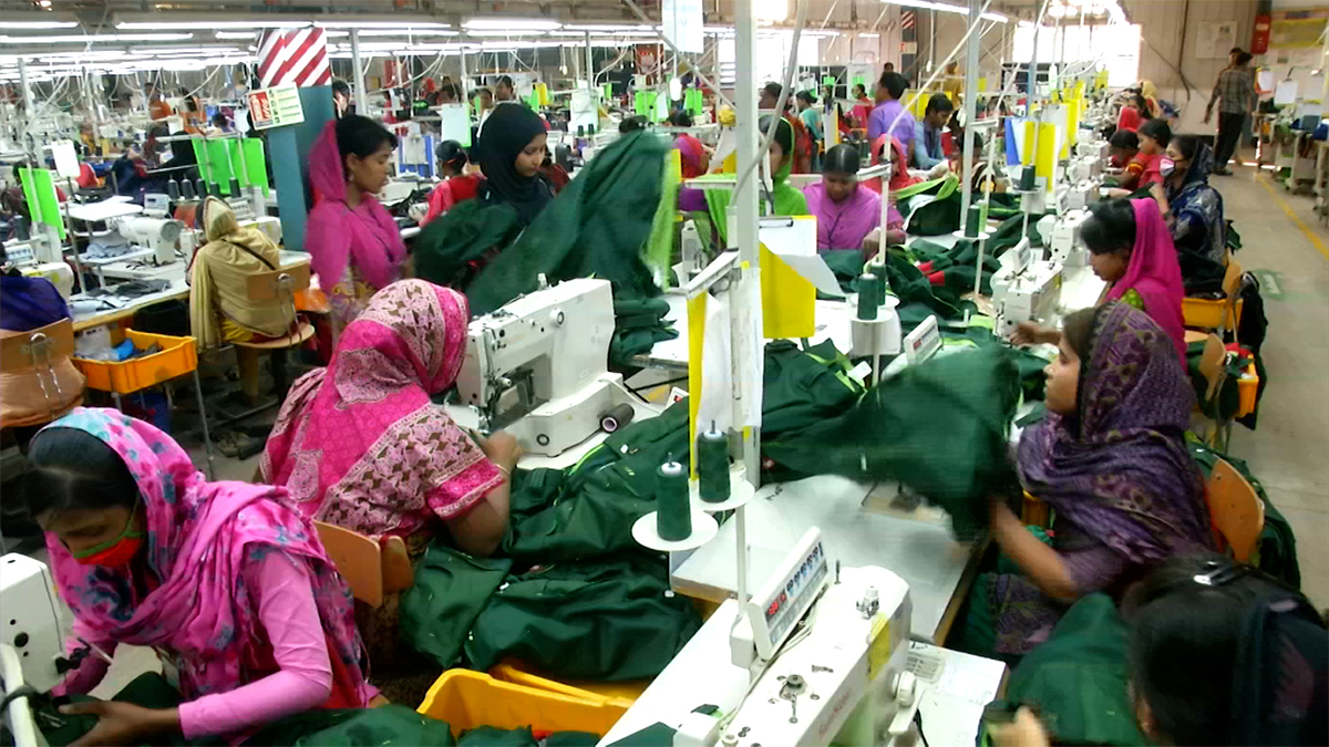 শিক্ষার্থীদের দাবির প্রতি অর্ধশত পোশাক শিল্প উদ্যোক্তার সংহতি