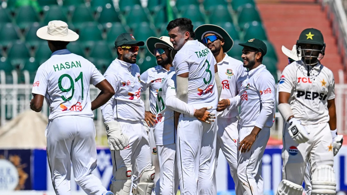 দ্বিতীয় সেশনে স্বাগতিকদের টপ অর্ডার ভেঙে দিলো টাইগার বোলাররা