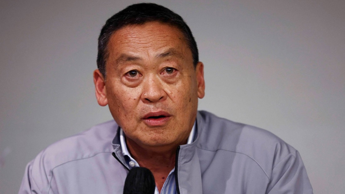 ক্ষমতাচ্যুত হলেন থাইল্যান্ডের প্রধানমন্ত্রী