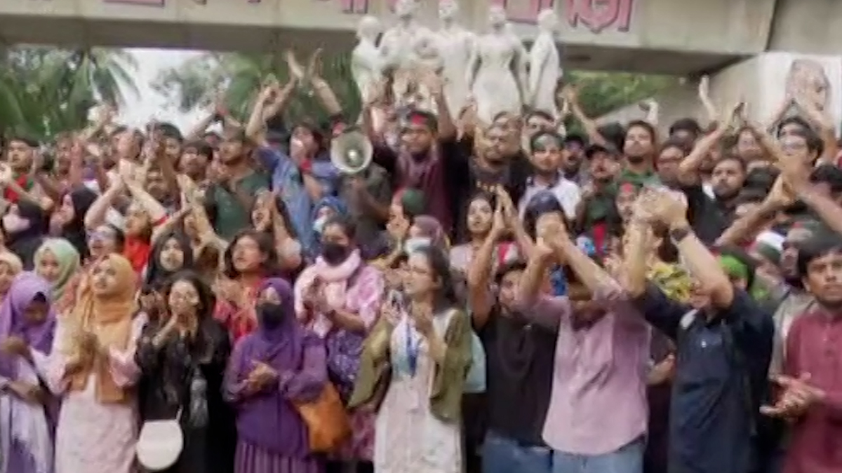 শেখ হাসিনাকে ফিরিয়ে এনে উপযুক্ত শাস্তির দাবি বৈষম্যবিরোধী ছাত্র আন্দোলনের