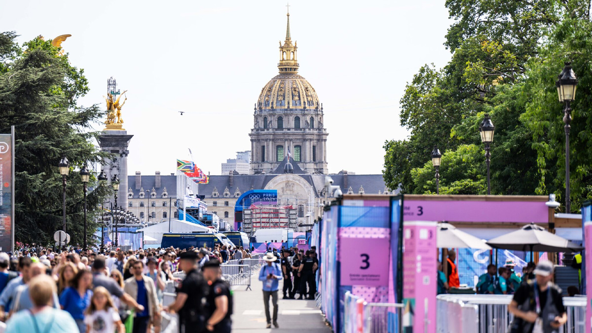 অলিম্পিক ভিলেজে থামছেই না চুরি