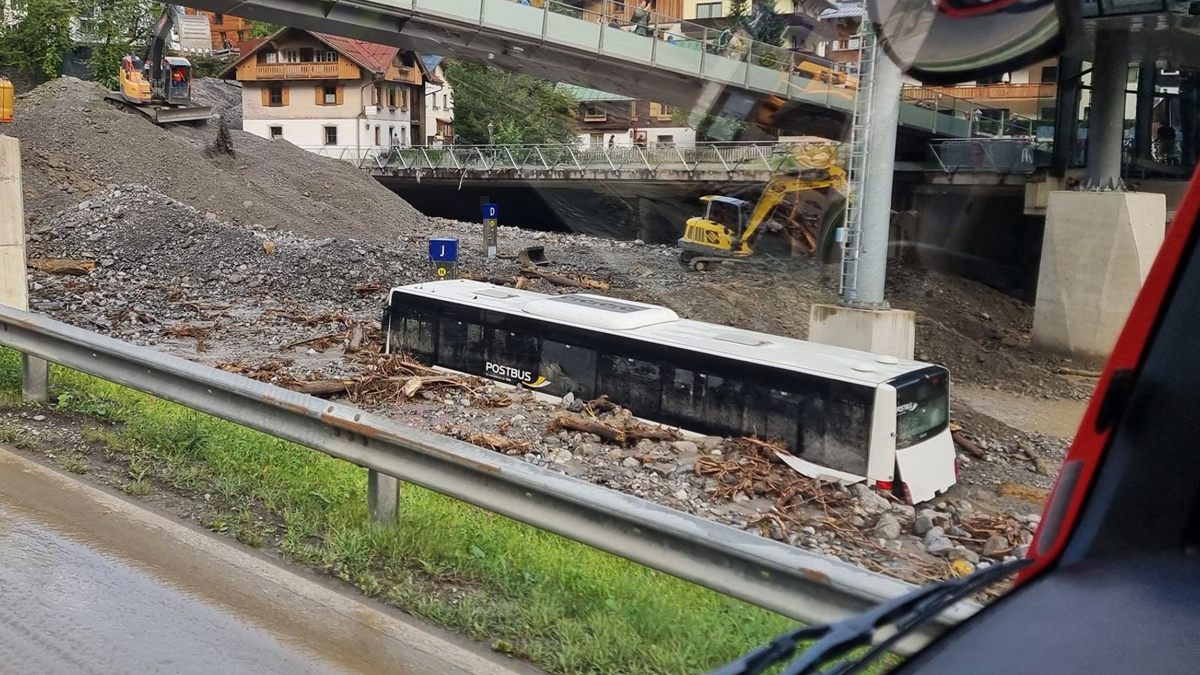 প্রবল বৃষ্টি ও বন্যায় বিপর্যস্ত অস্ট্রিয়া