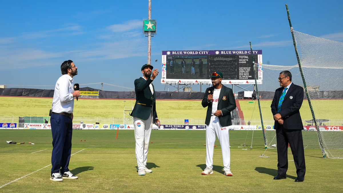 টস জিতে বোলিংয়ে বাংলাদেশ, একাদশে এক পরিবর্তন