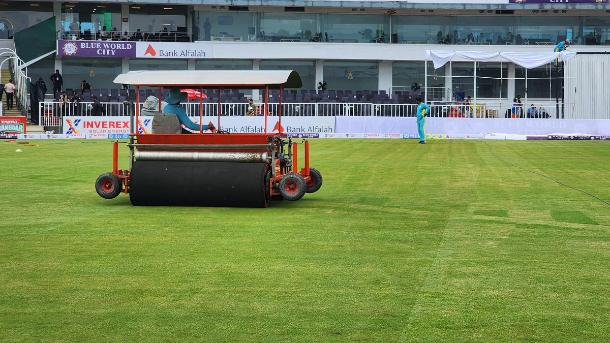রাওয়ালপিন্ডি টেস্ট: ভেজা আউটফিল্ডে ভেসে গেল প্রথম সেশন