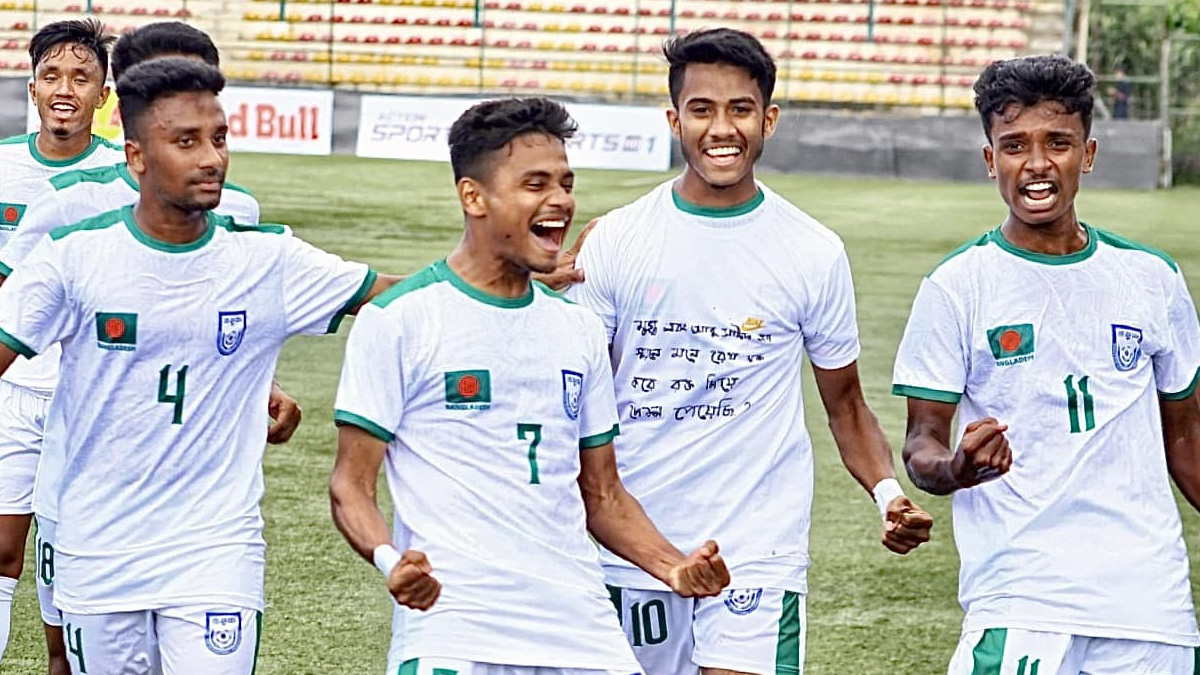 শ্রীলঙ্কাকে হারিয়ে সেমিফাইনালে বাংলাদেশ