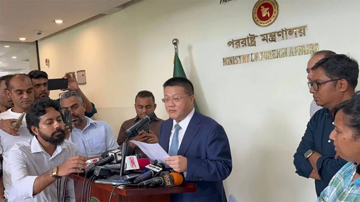 বাংলাদেশের অভ্যন্তরীণ রাজনীতি ও পটপরিবর্তনে হস্তক্ষেপ করবে না চীন