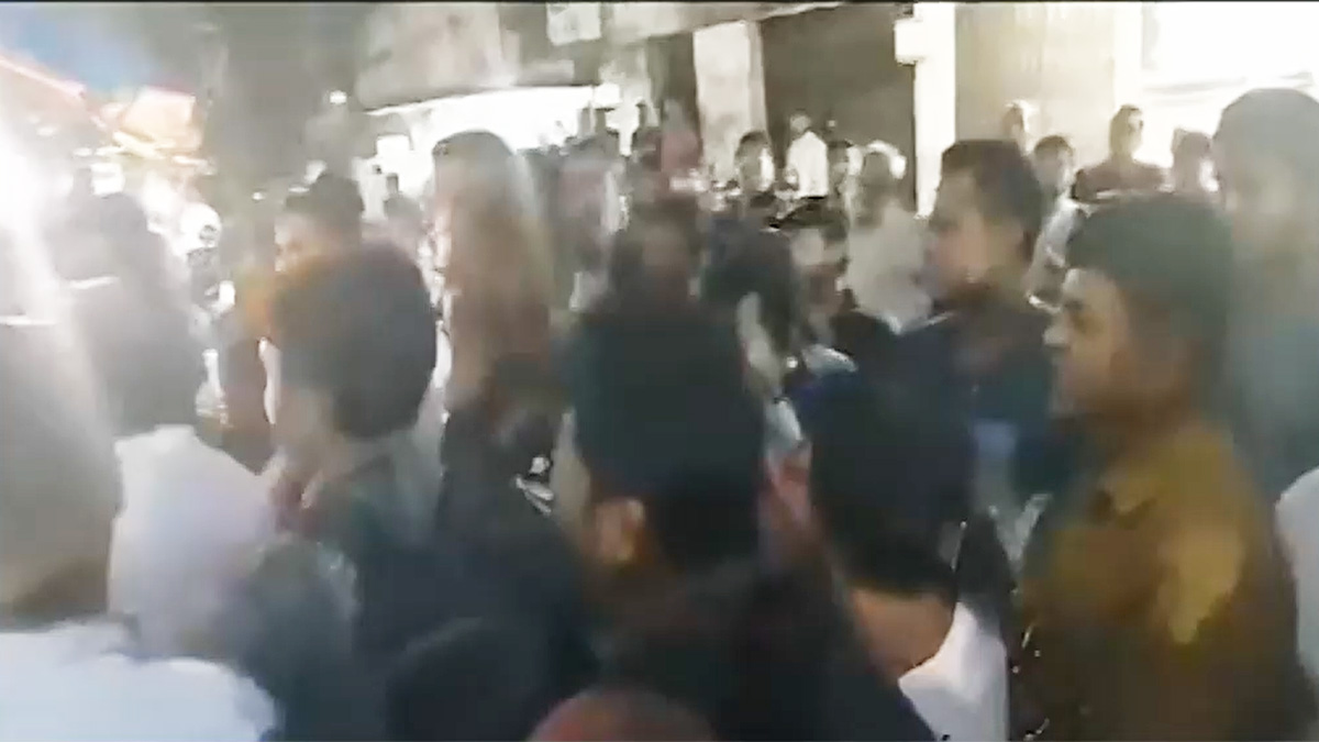 চট্টগ্রামে সংস্কৃতিকর্মীদের মোমবাতি প্রজ্বালন কর্মসূচিতে হামলা