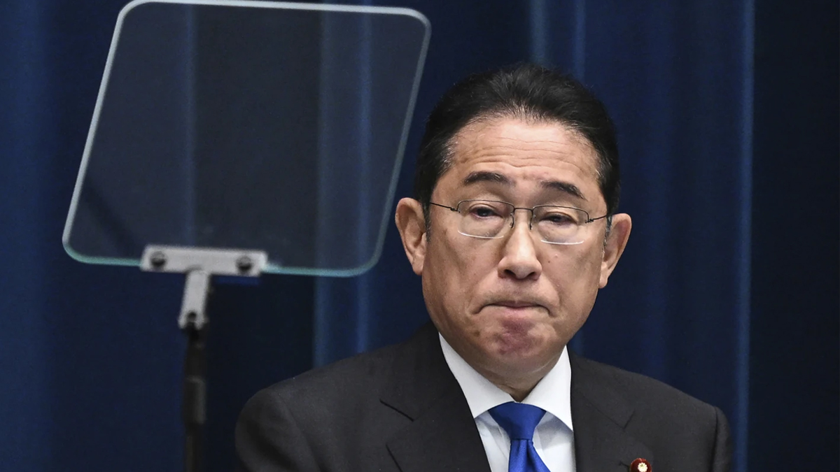 আর নির্বাচন করবেন না জাপানের প্রধানমন্ত্রী ফুমিও কিশিদা