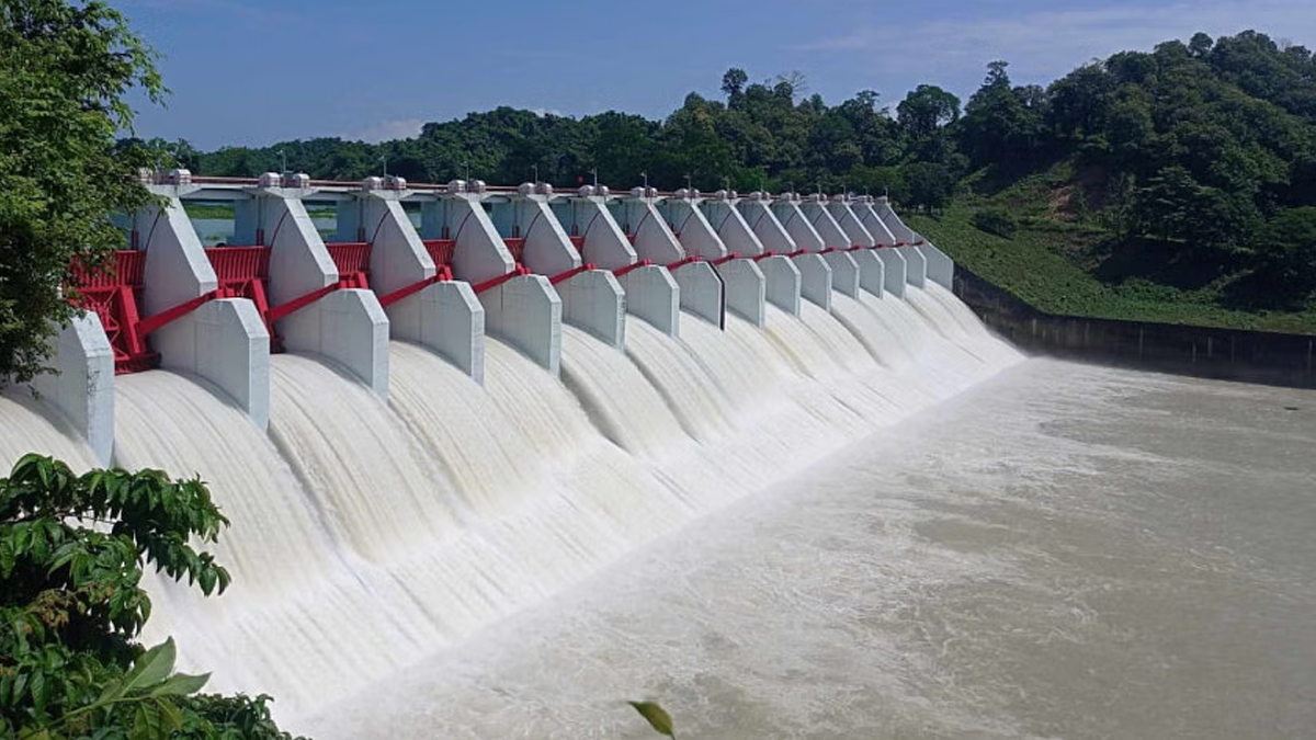ছেড়ে দেয়া হলো কাপ্তাই বাঁধের ১৬টি গেট
