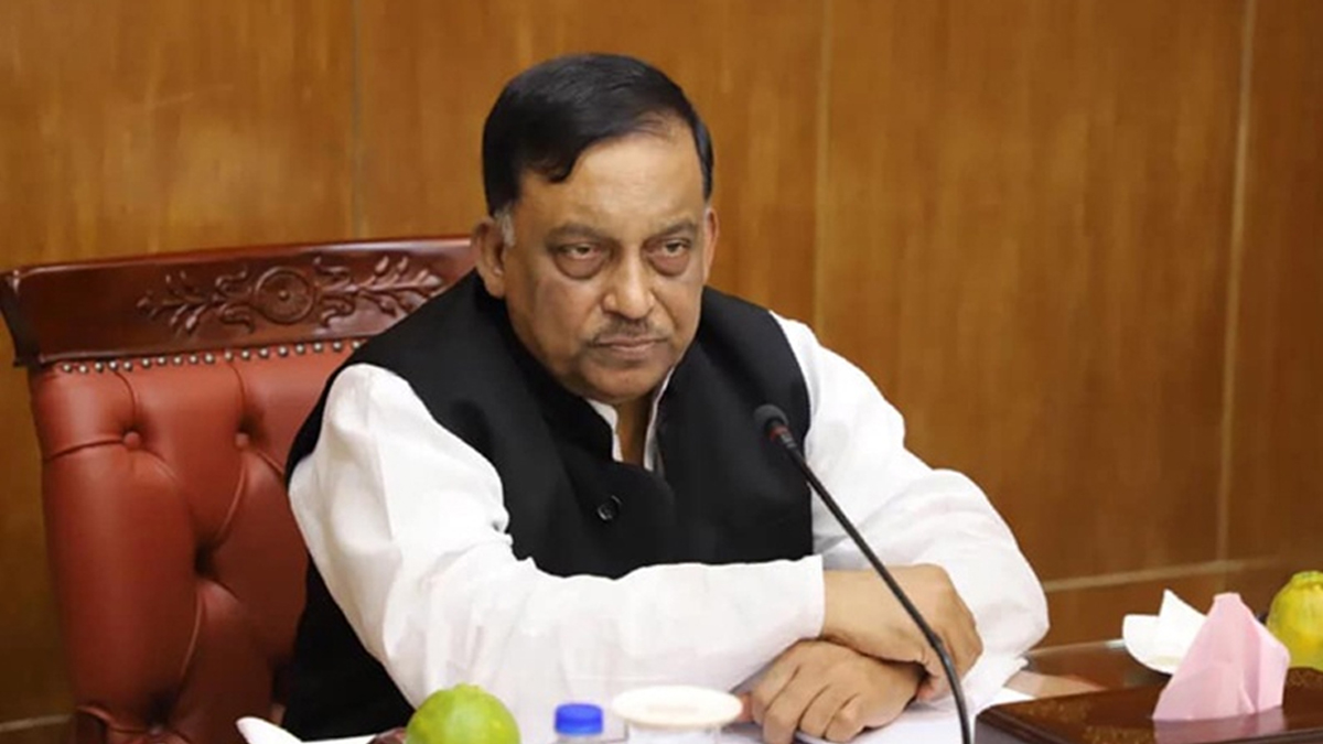 সাবেক স্বরাষ্ট্রমন্ত্রী আসাদুজ্জামান খান এবং তার পরিবারের সদস্যদের ব্যাংক হিসাব জব্দ