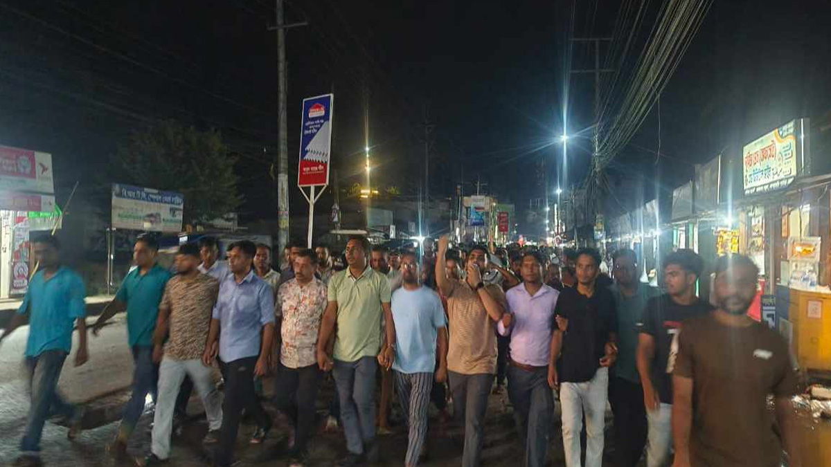 স্বরাষ্ট্র উপদেষ্টার পদত্যাগ চেয়ে ছাত্রদলের বিক্ষোভ মিছিল