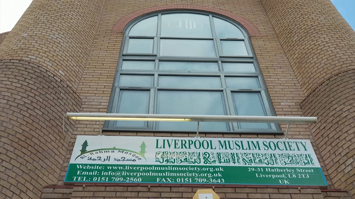 আতঙ্ক আর শঙ্কায় দিন কাটছে যুক্তরাজ্যে বসবাসরত মুসলিম সম্প্রদায়ের