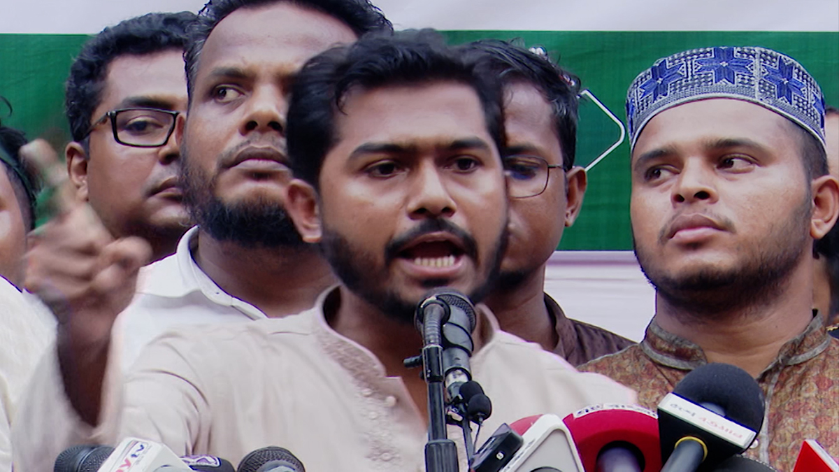 আওয়ামী লীগের রাজনীতি নিষিদ্ধের দাবি নুরুল হক নুরের