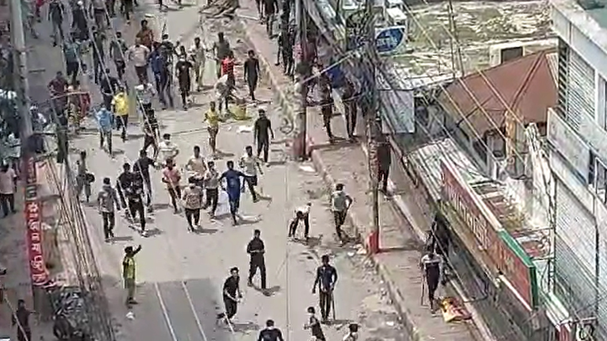 সিরাজগঞ্জে একজনকে পিটিয়ে হত্যার অভিযোগ