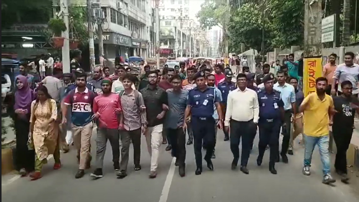 দুইদিন বন্ধ থাকার পর টাঙ্গাইল সদর মডেল থানার কার্যক্রম শুরু