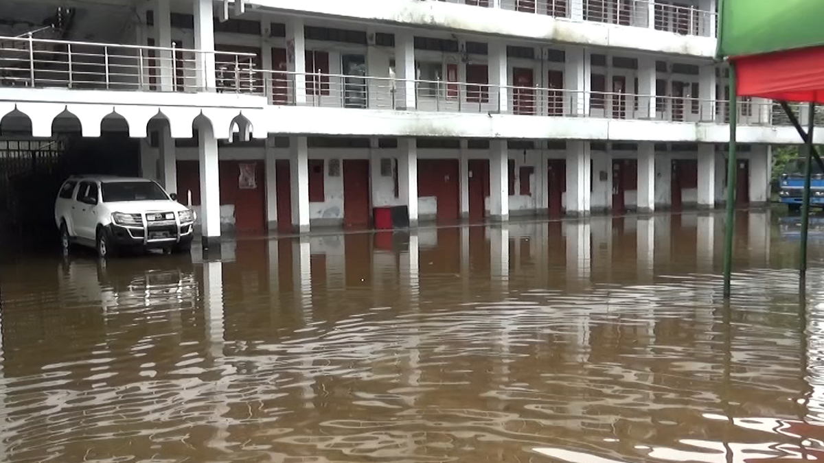 দেশের বিভিন্ন স্থানে জলাবদ্ধতা