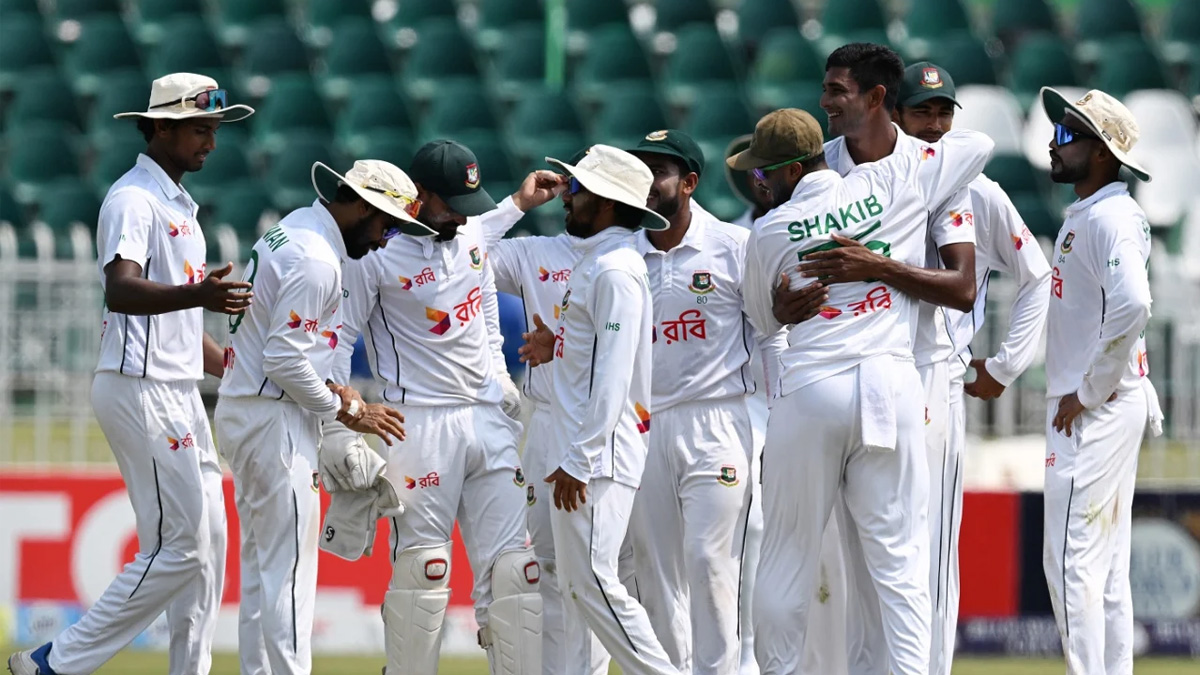 রাওয়ালপিন্ডি টেস্ট: নাহিদ রানা ঝড়ে তছনছ পাকিস্তানের মিডল অর্ডার