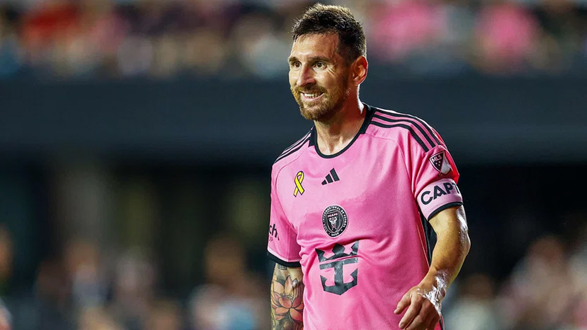 মেসির গোলে হার এড়ালো মায়ামি